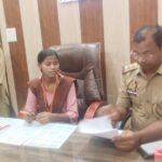 मिशन शक्ति के तहत शाहगंज थाने की एक दिन की प्रभारी बनीं कस्तूरबा विद्यालय की छात्रा अमृता