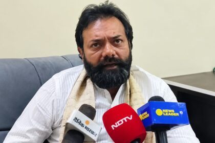 महोबा के चरखारी से भाजपा विधायक बृजभूषण राजपूत से जुड़ा वायरल वीडियो