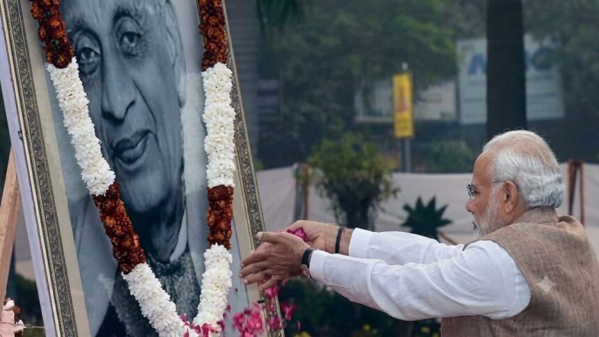 PM Modi स्टैच्यू ऑफ यूनिटी पर राष्ट्रीय एकता दिवस 2026 कार्यक्रम में