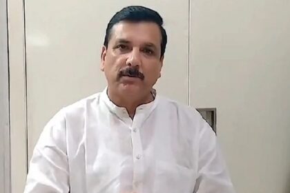 जंतर मंतर पर तिरंगा प्रदर्शन और संजय सिंह का बयान