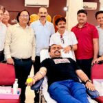 ठाणे डॉक्टर्स फाउंडेशन का महारक्तदान शिविर में 69 लोगों ने किया रक्तदान