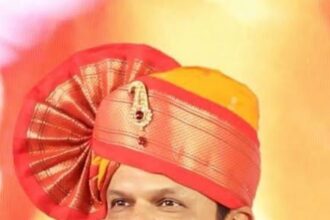देवेंद्र फडणवीस, महाराष्ट्र में विकास की गंगा बहाने वाले मुख्यमंत्री : श्रीनिवासानंद महाराज
