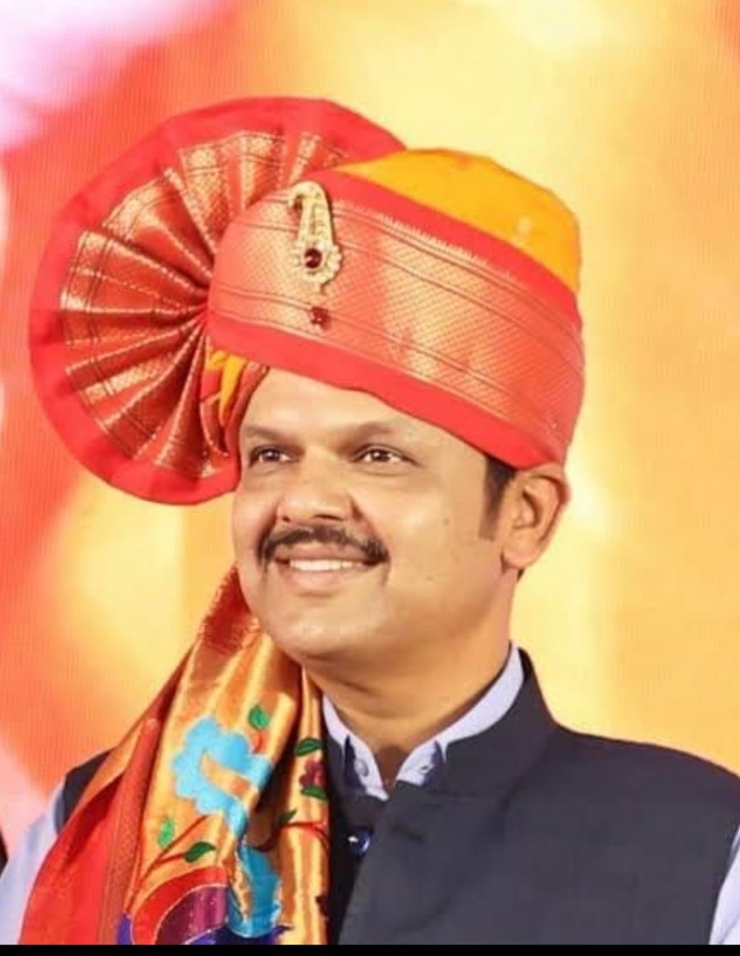 देवेंद्र फडणवीस, महाराष्ट्र में विकास की गंगा बहाने वाले मुख्यमंत्री : श्रीनिवासानंद महाराज