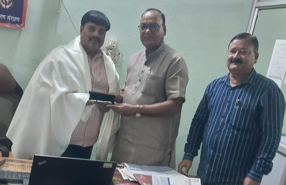 दैनिक जागरण के जिला प्रतिनिधि सर्वेश मिश्रा का सम्मान