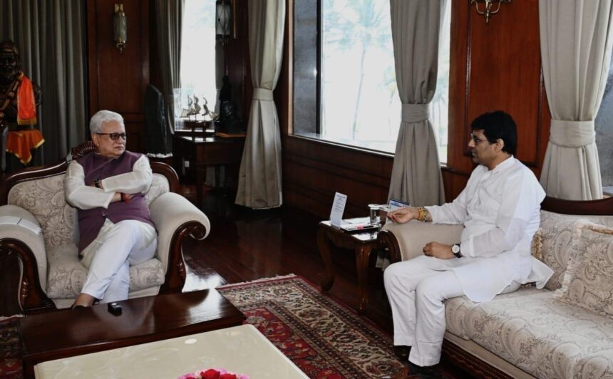 महाराष्ट्र के राज्यपाल जेडी वर्मा से मिले डॉ. योगेश दुबे, सामाजिक मुद्दों पर की चर्चा